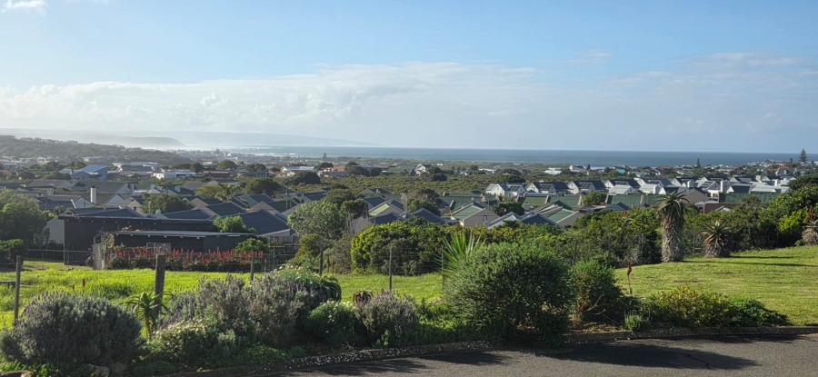2 Bedroom Property for Sale in Stilbaai Wes Western Cape